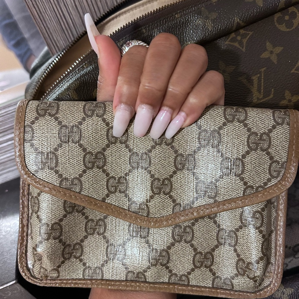 Gucci Cream and Brown Wallet with Iconic GG Monogram